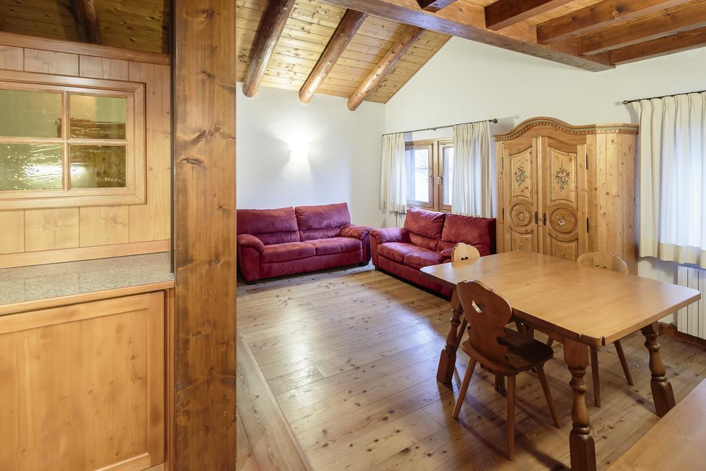 Villa Lacedel - Stayincortina Cortina dʼAmpezzo Rum bild