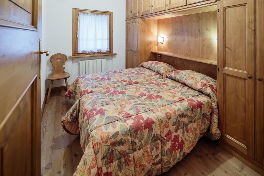 Villa Lacedel - Stayincortina Cortina dʼAmpezzo Rum bild