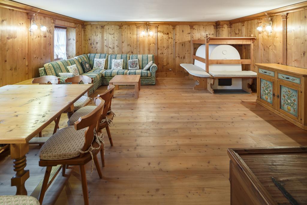 Villa Lacedel - Stayincortina Cortina dʼAmpezzo Rum bild
